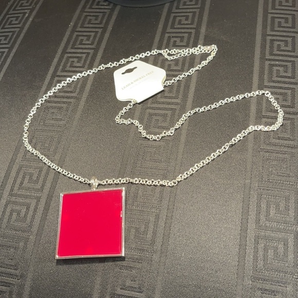👋 3/$15 PINK SQUARE NECKLACE - Picture 4 of 4